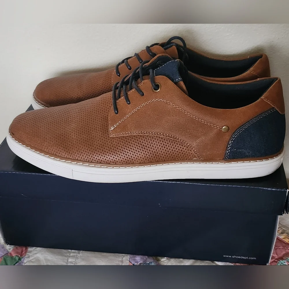 Ashford Hayes Oxfords Size 9.5 M